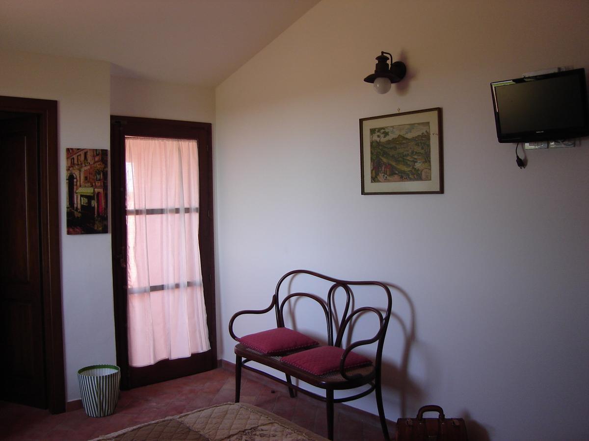Agriturismo Podere Cirene ริสเปสเชีย ภายนอก รูปภาพ